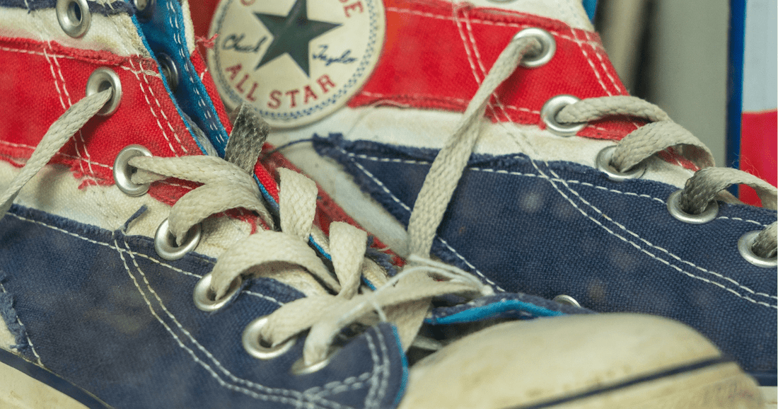 【簡単】靴紐の簡単な洗い方|適切なアイテムと方法で白さを取り戻そう - KicksWrap®︎