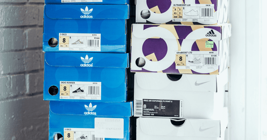 スニーカーサイズの選び方｜足サイズを実寸しベストなサイズを探そう - KicksWrap®︎