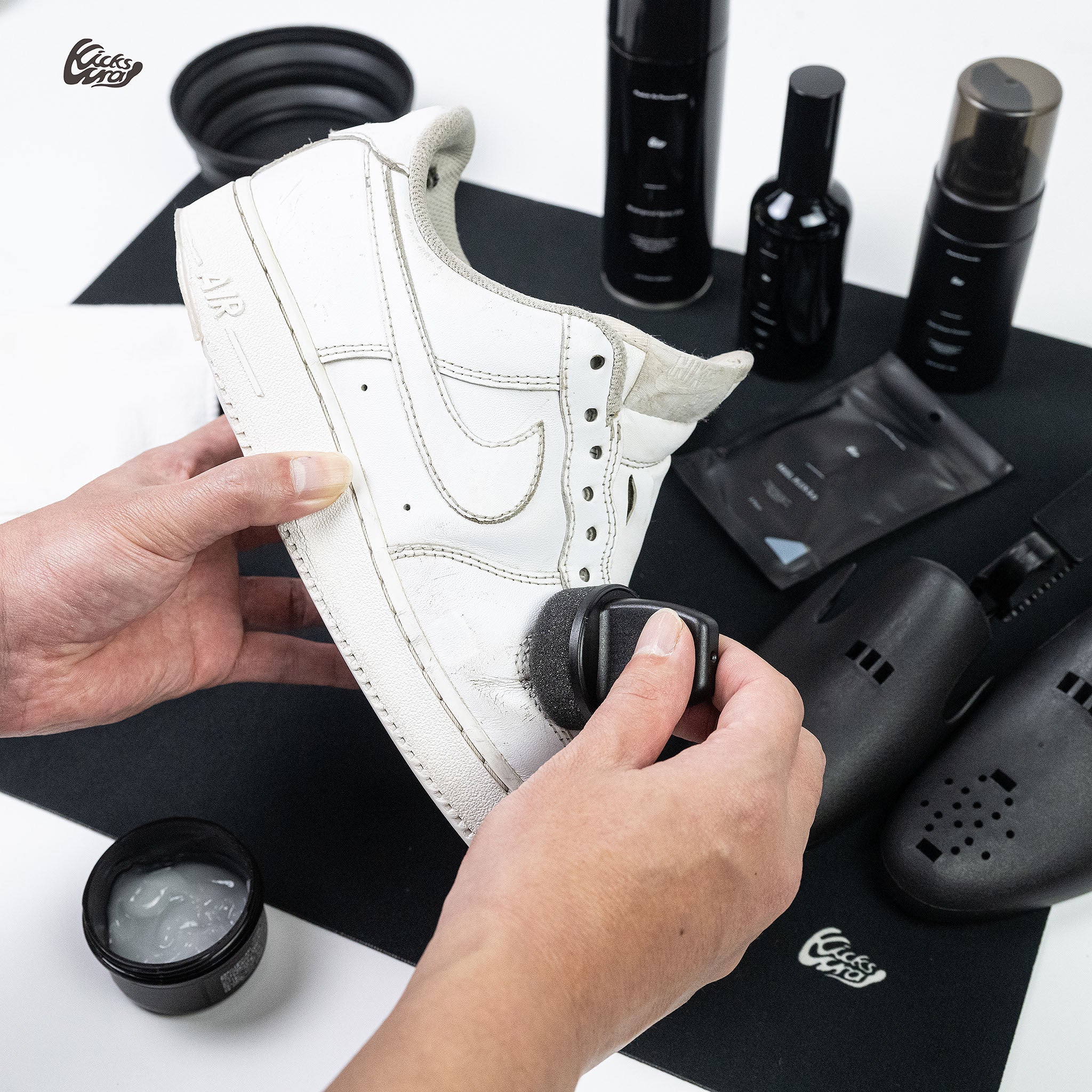 Complete Leather Sneaker Care Kit | レザースニーカー用全13点