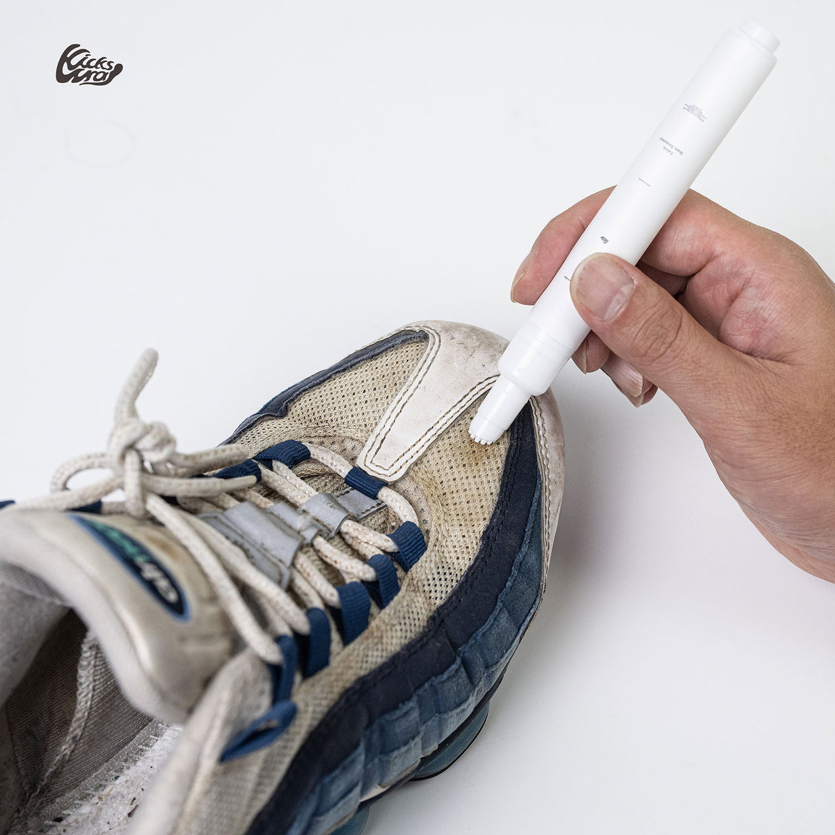 Fabric Stain Remover - KicksWrap®︎ (キックスラップ)