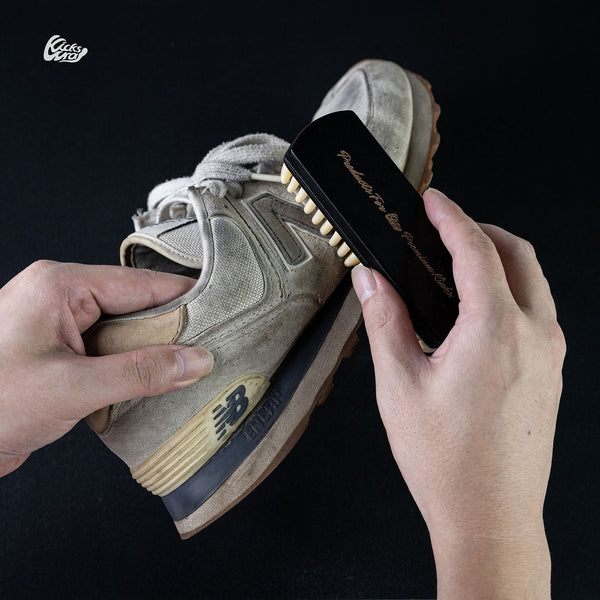 Suede Brush