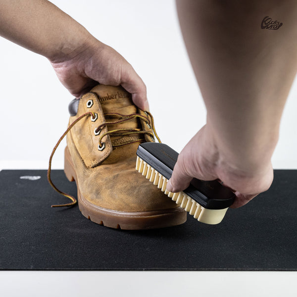 Suede Brush