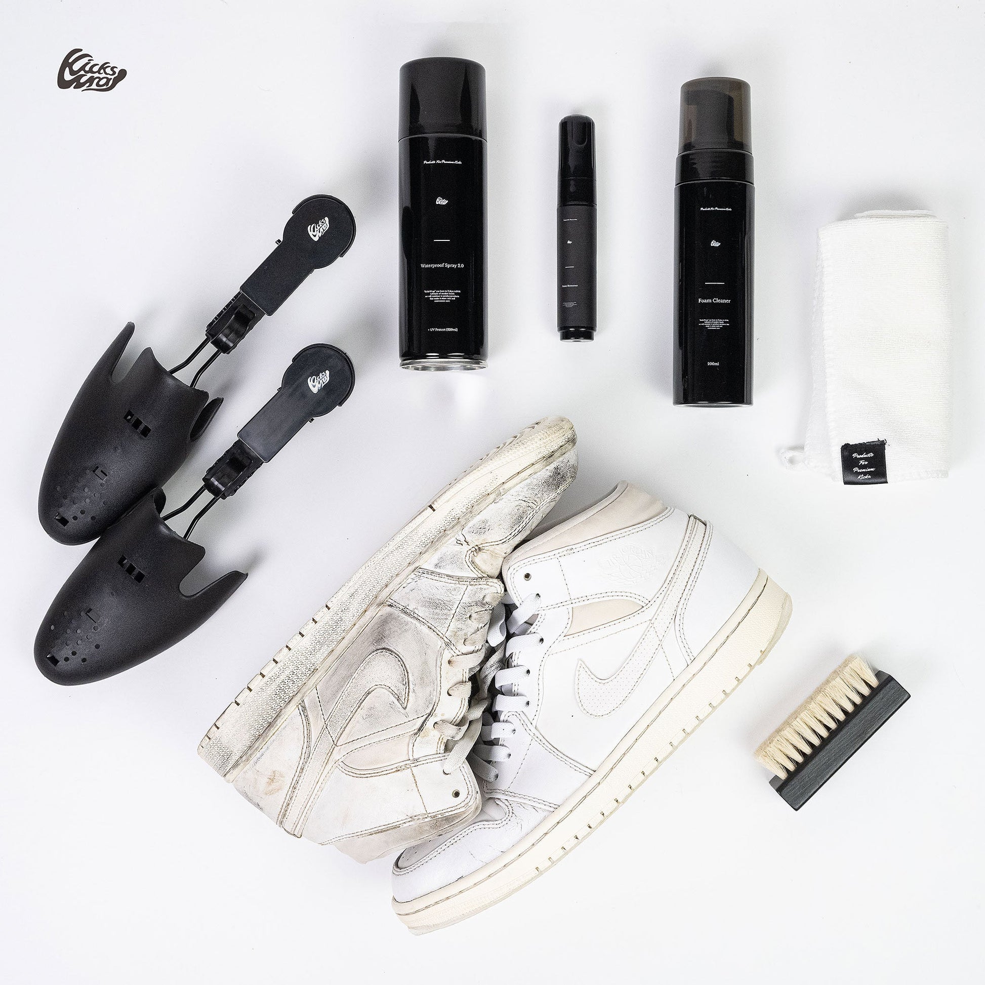 The Starter Sneaker Care Kit - KicksWrap®︎ (キックスラップ)